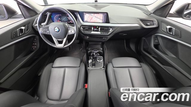 BMW 2-Series 2023 — photo 10