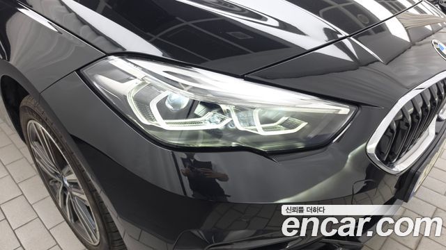 BMW 2-Series 2023 — photo 8