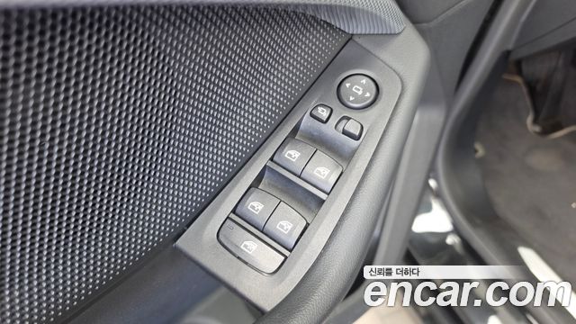 BMW 2-Series 2023 — photo 29