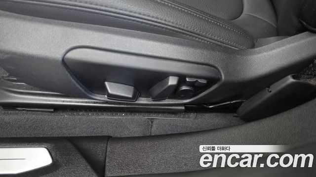 BMW 2-Series 2023 — photo 32