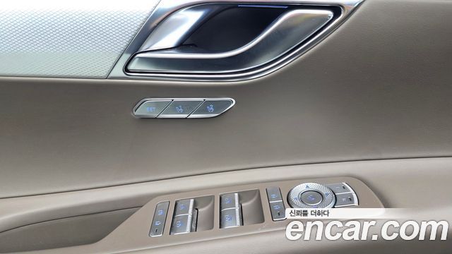 Genesis GV80 2021 — photo 28