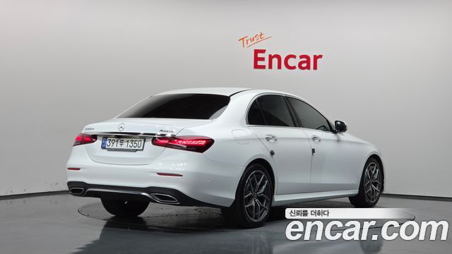 Mercedes-Benz E-Class 2021 — photo 2