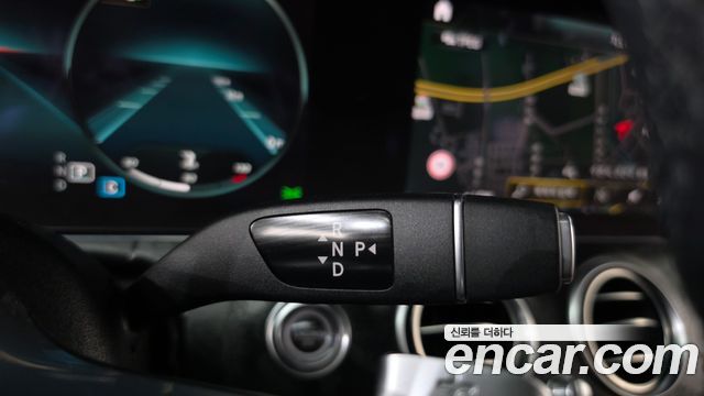 Mercedes-Benz E-Class 2021 — photo 12