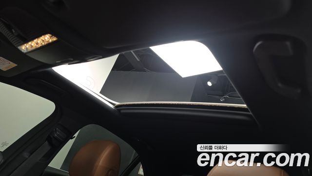 Mercedes-Benz E-Class 2021 — photo 24