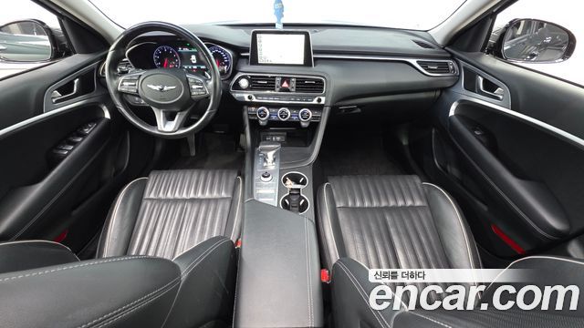 Genesis G70 2018 — photo 10