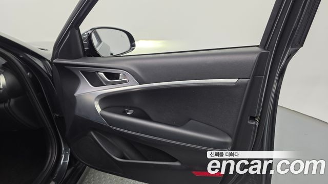 Genesis G70 2018 — photo 14