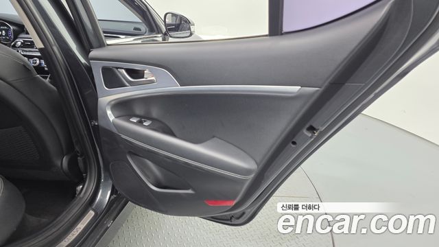 Genesis G70 2018 — photo 15