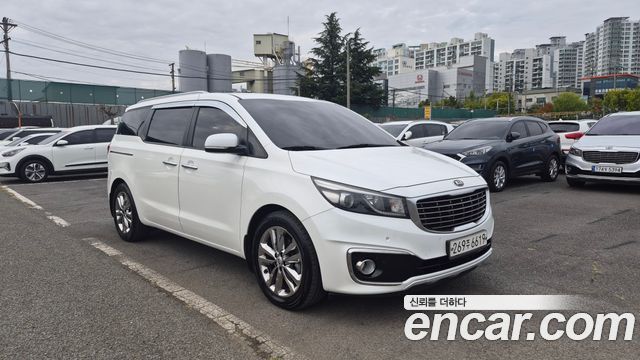 Kia Canival 2016 — photo 3