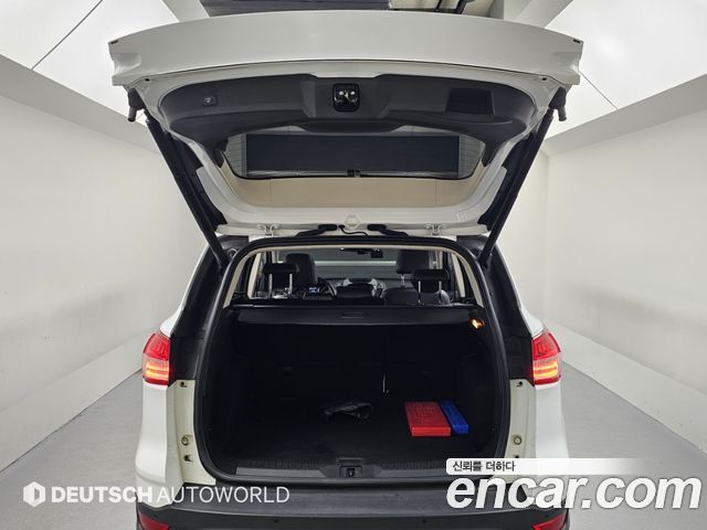 Ford Kuga 2016 — photo 19