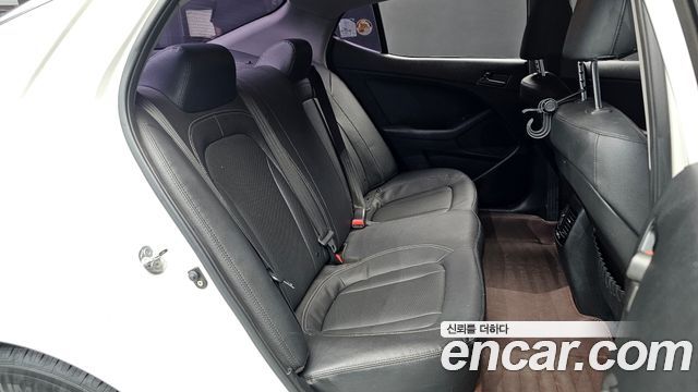 Kia K5 2013 — photo 12