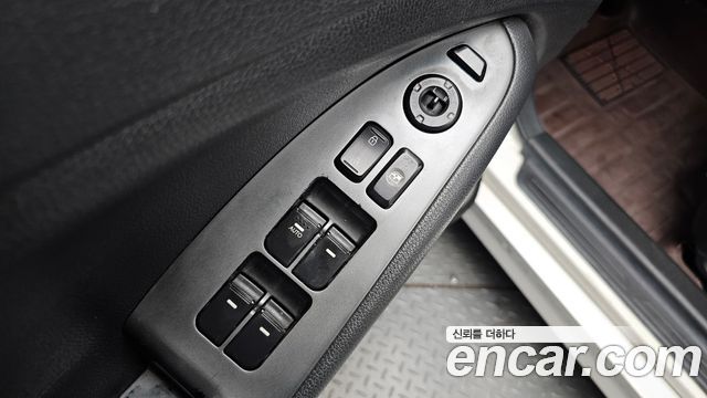Kia K5 2013 — photo 18