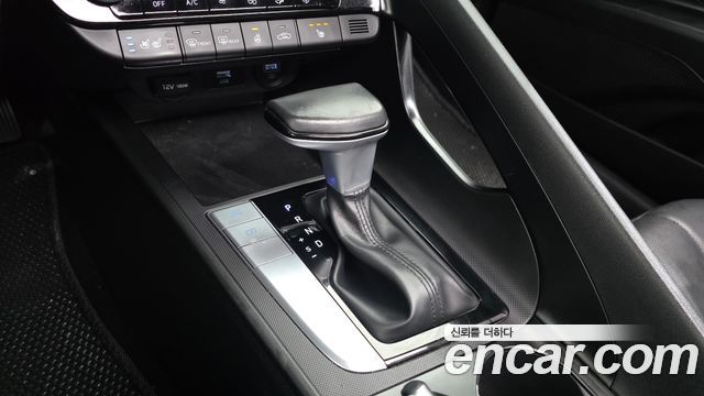 Hyundai AVANTE 2021 — photo 9