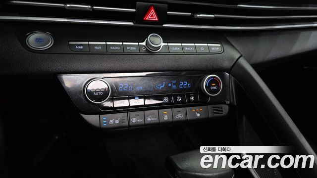 Hyundai AVANTE 2021 — photo 19