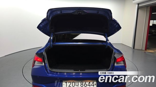 Hyundai AVANTE 2021 — photo 20