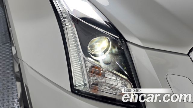 Cadillac ATS-V 2017 — photo 8