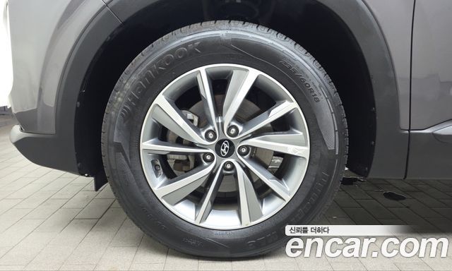 Hyundai Santafe 2019 — photo 5