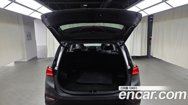 Hyundai Santafe 2019 — photo 23
