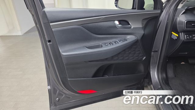 Hyundai Santafe 2019 — photo 14