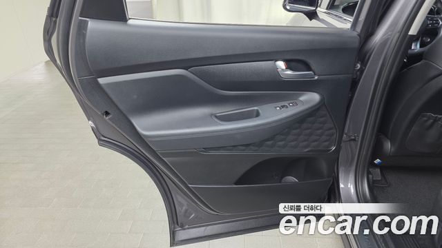 Hyundai Santafe 2019 — photo 15