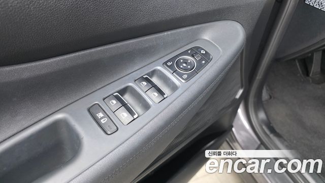 Hyundai Santafe 2019 — photo 27
