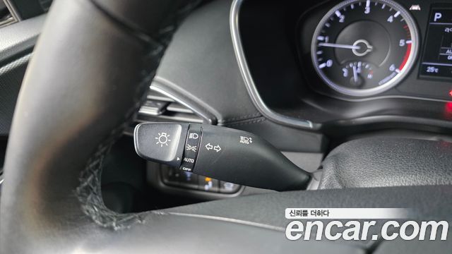 Hyundai Santafe 2019 — photo 28
