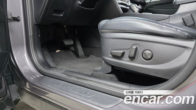Hyundai Santafe 2019 — photo 31
