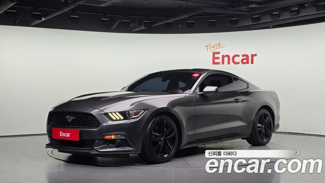 Ford Mustang 2017 — photo 1