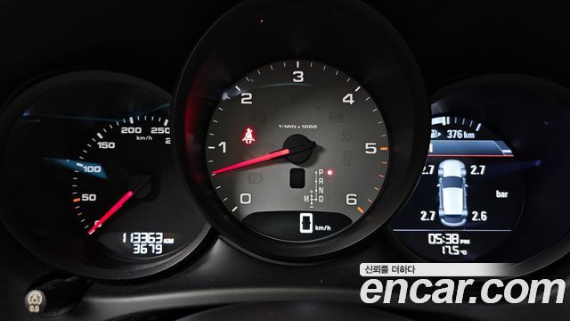 Porsche Macan 2016 — photo 8