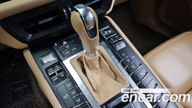 Porsche Macan 2016 — photo 9