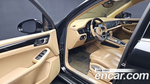 Porsche Macan 2016 — photo 10