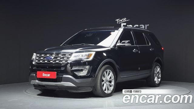 Ford Explorer 2017 — photo 1