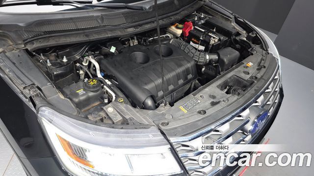Ford Explorer 2017 — photo 6