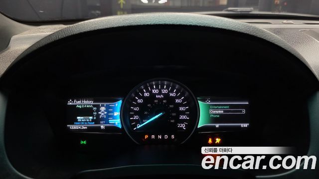 Ford Explorer 2017 — photo 8