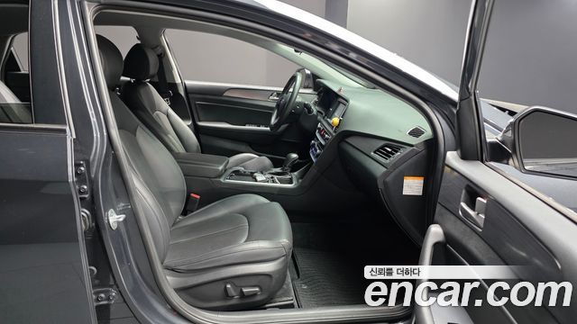 Hyundai Sonata 2018 — photo 17