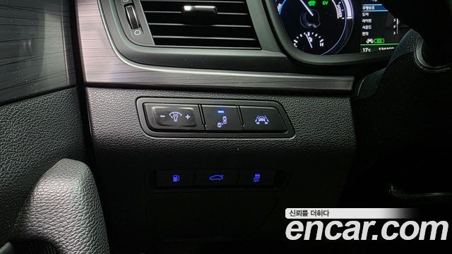 Hyundai Sonata 2018 — photo 23