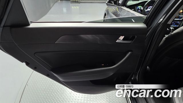 Hyundai Sonata 2018 — photo 15