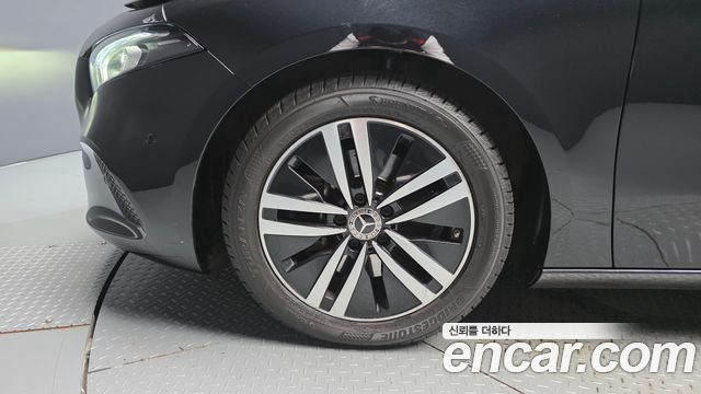Mercedes-Benz A-Class 2021 — photo 5