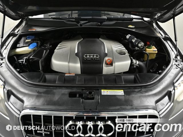 Audi Q7 2011 — photo 6
