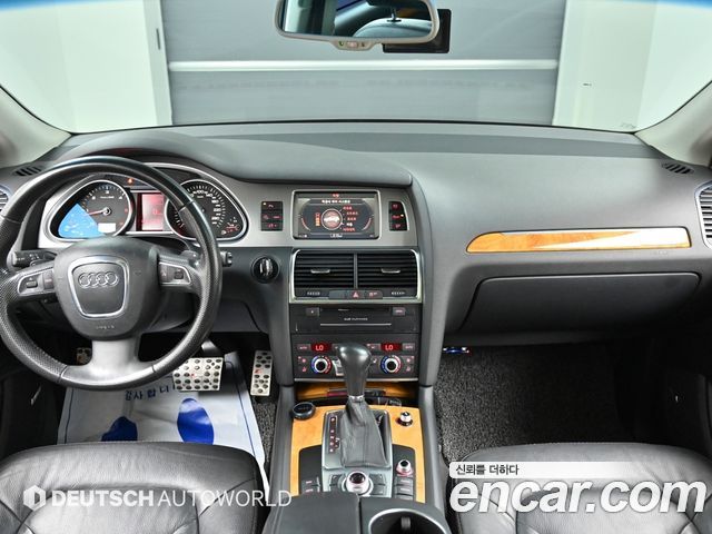 Audi Q7 2011 — photo 7