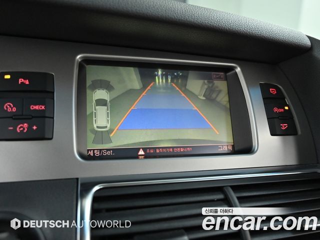 Audi Q7 2011 — photo 15