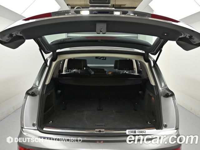 Audi Q7 2011 — photo 19
