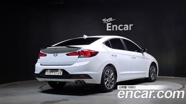 Hyundai AVANTE 2019 — photo 2