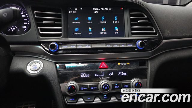 Hyundai AVANTE 2019 — photo 14
