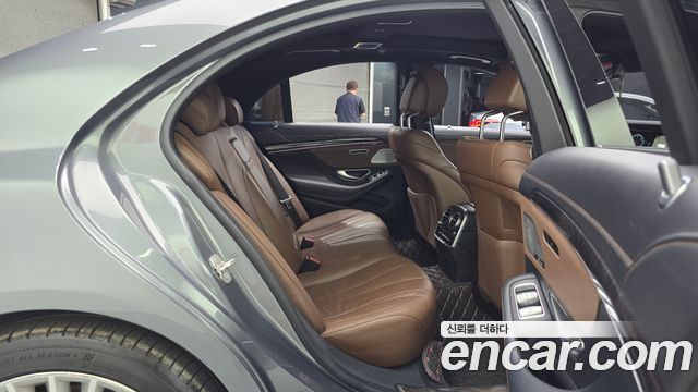 Mercedes-Benz S-Class 2017 — photo 17