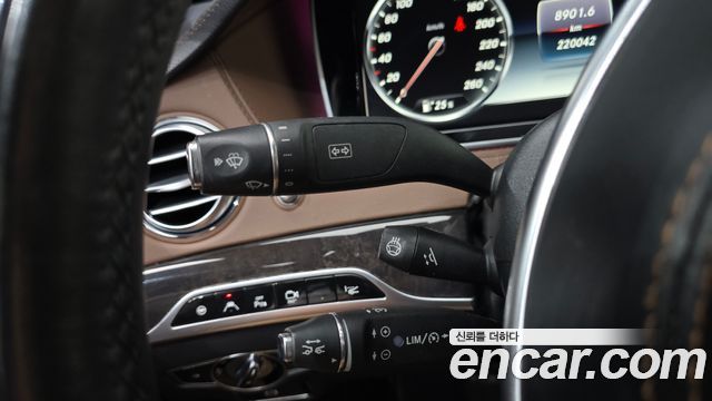 Mercedes-Benz S-Class 2017 — photo 28