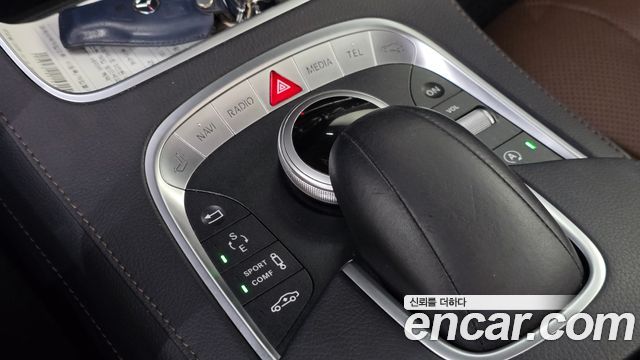 Mercedes-Benz S-Class 2017 — photo 33