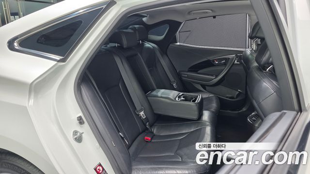 Hyundai Grandeur 2016 — photo 17