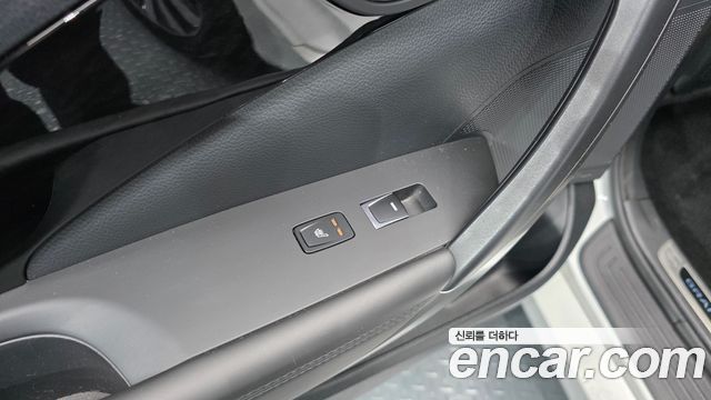 Hyundai Grandeur 2016 — photo 28