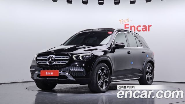Mercedes-Benz GLE-Class 2022 — photo 1