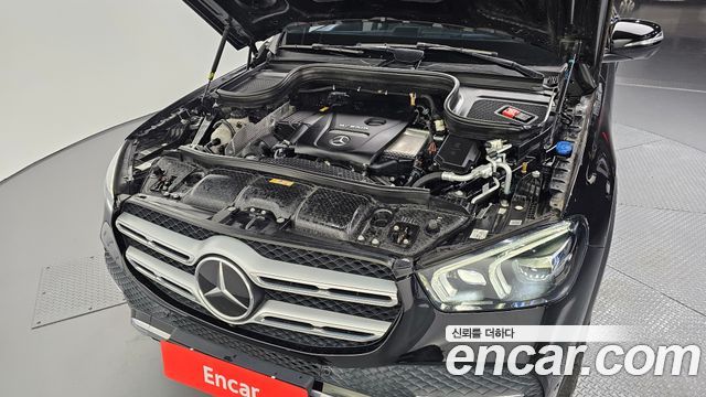 Mercedes-Benz GLE-Class 2022 — photo 6